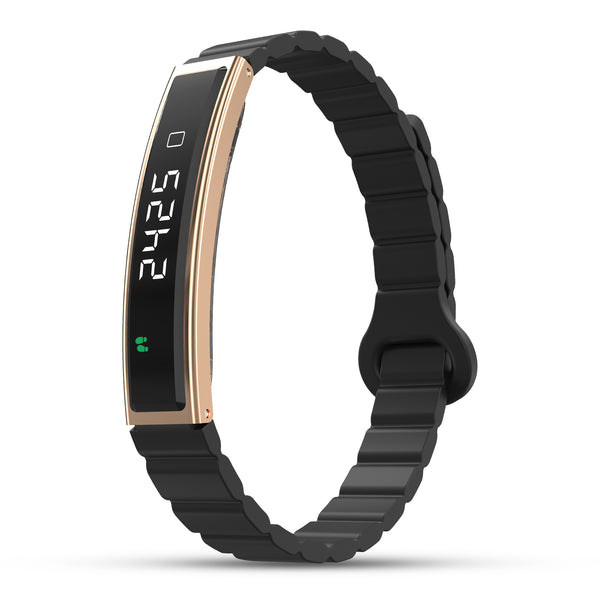 Pebble ARQ smart bracelet with obsidian gold finish